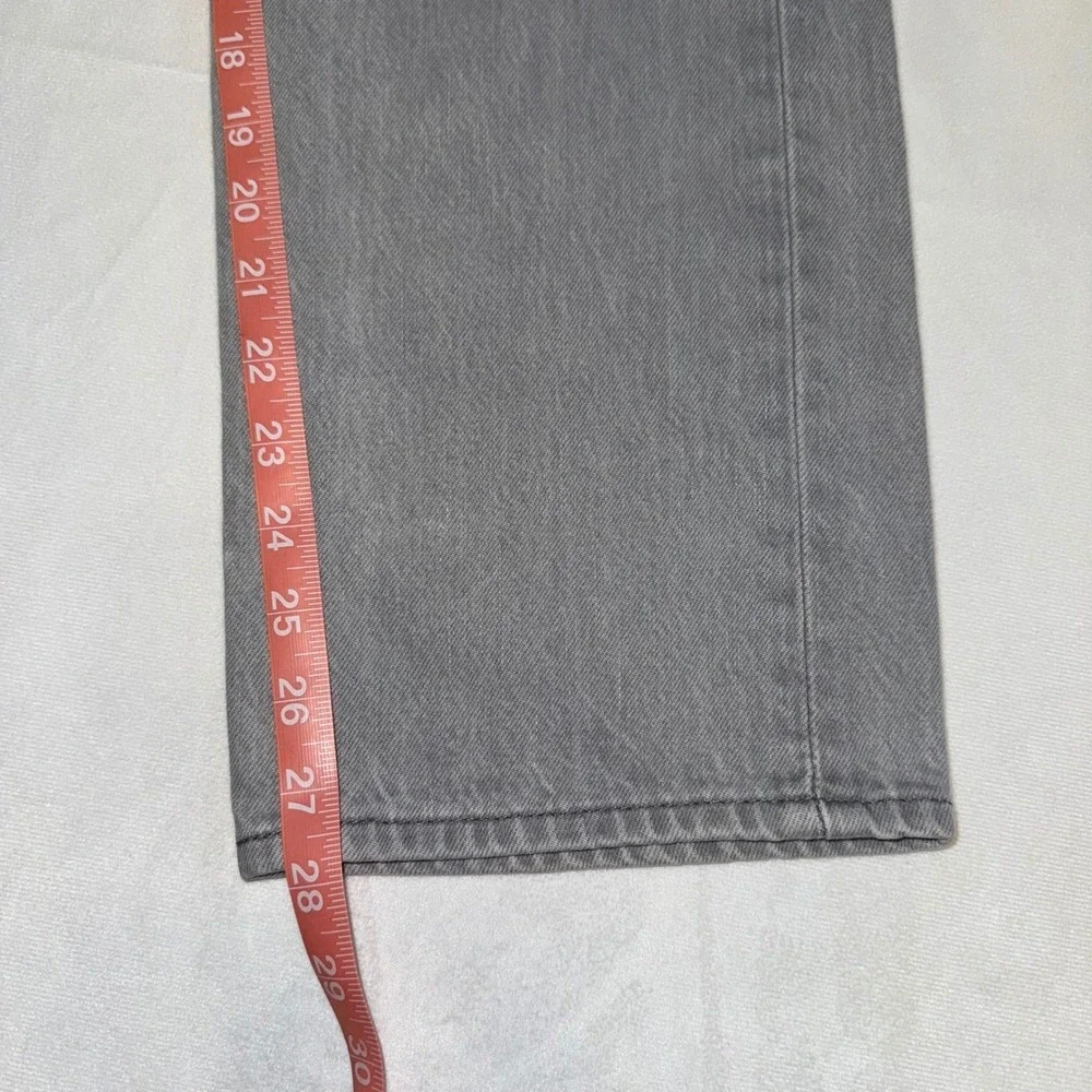 Levi's 501 Gray Denim Jeans Button Fly Straight Leg Mens 34x32‎ (Actual 34x28)